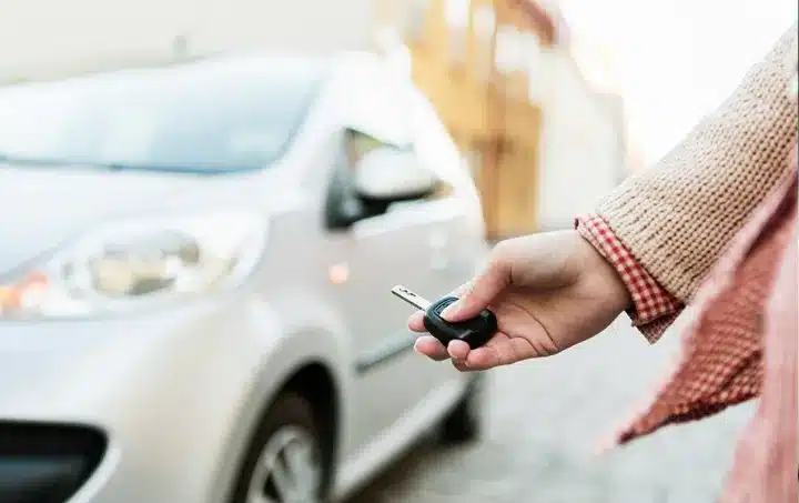 find out if someone has auto insurance coverage